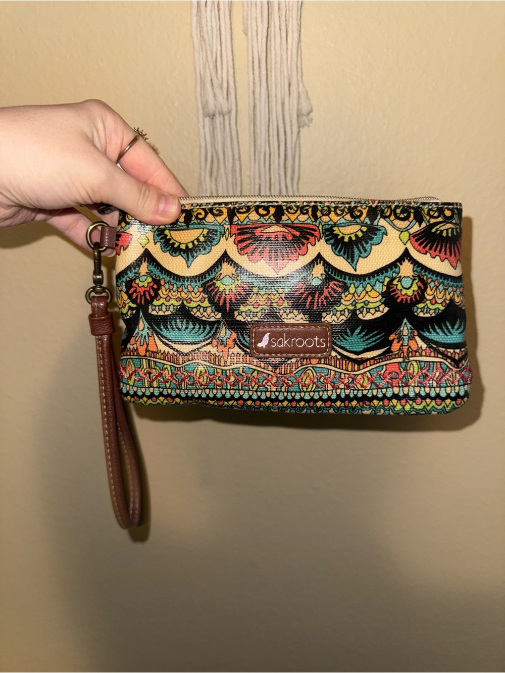 Sakroots Colorful Turquoise Coral Yellow and Black Patterned Wristlet w/charger